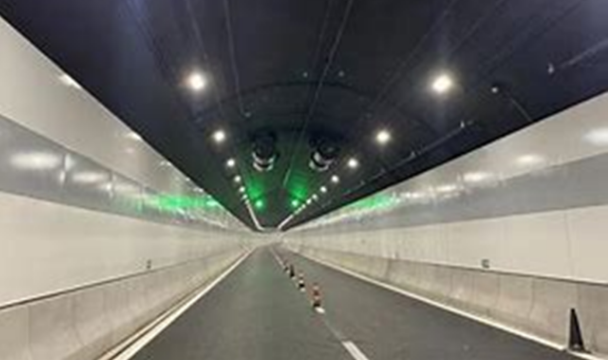 沈阳四环急剧路棋盘山隧路